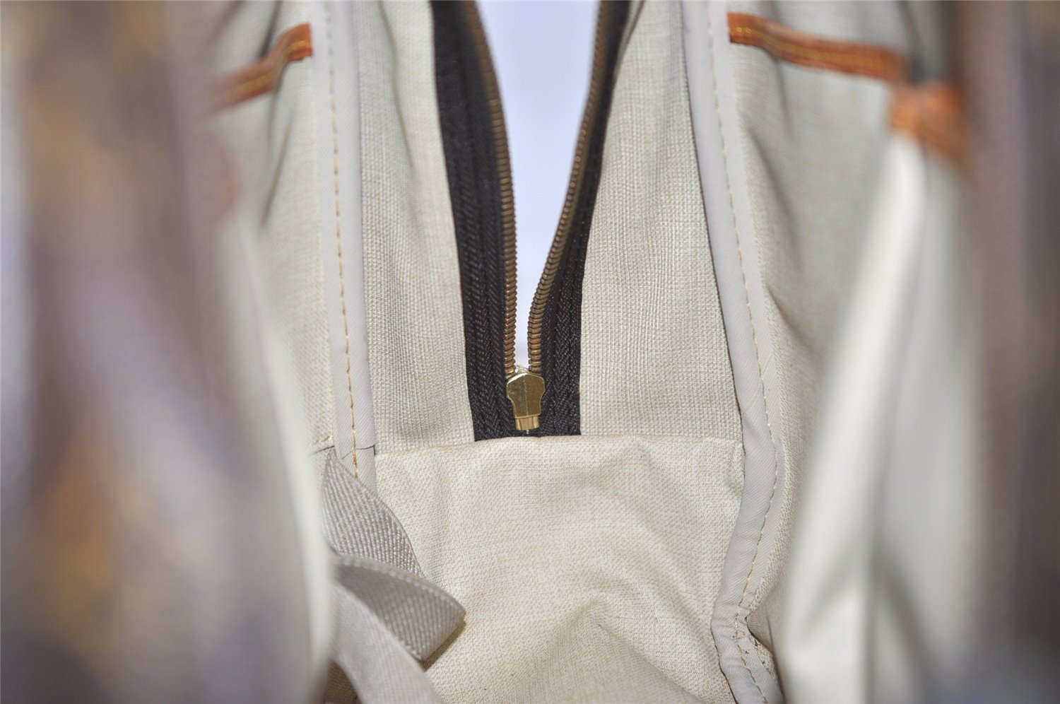 Authentic Louis Vuitton Monogram Deauville Hand Bag M47270 LV 1582K