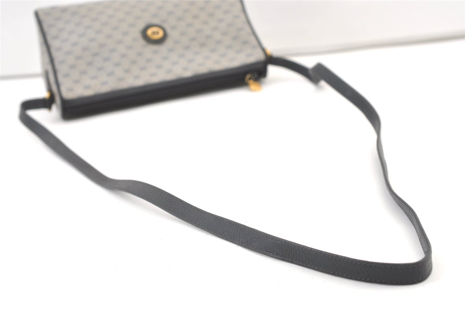 Authentic GUCCI Micro GG PVC Leather Shoulder Cross Body Bag Navy Blue 1583K