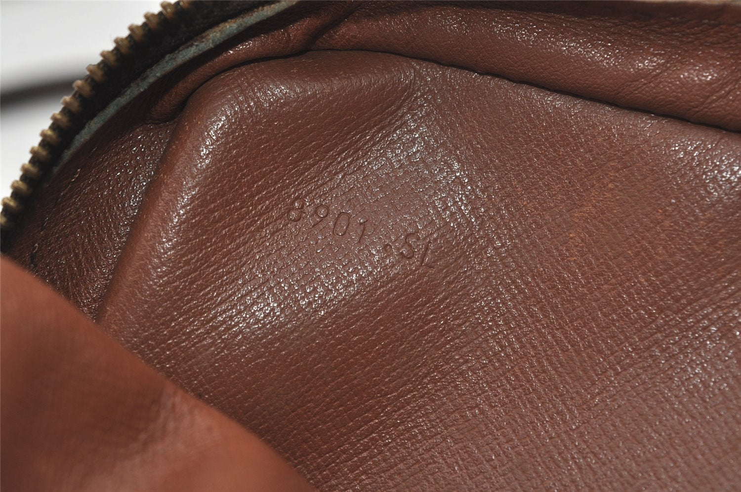 Authentic Louis Vuitton Monogram Danube Shoulder Crossbody Bag M45266 Junk 1591J