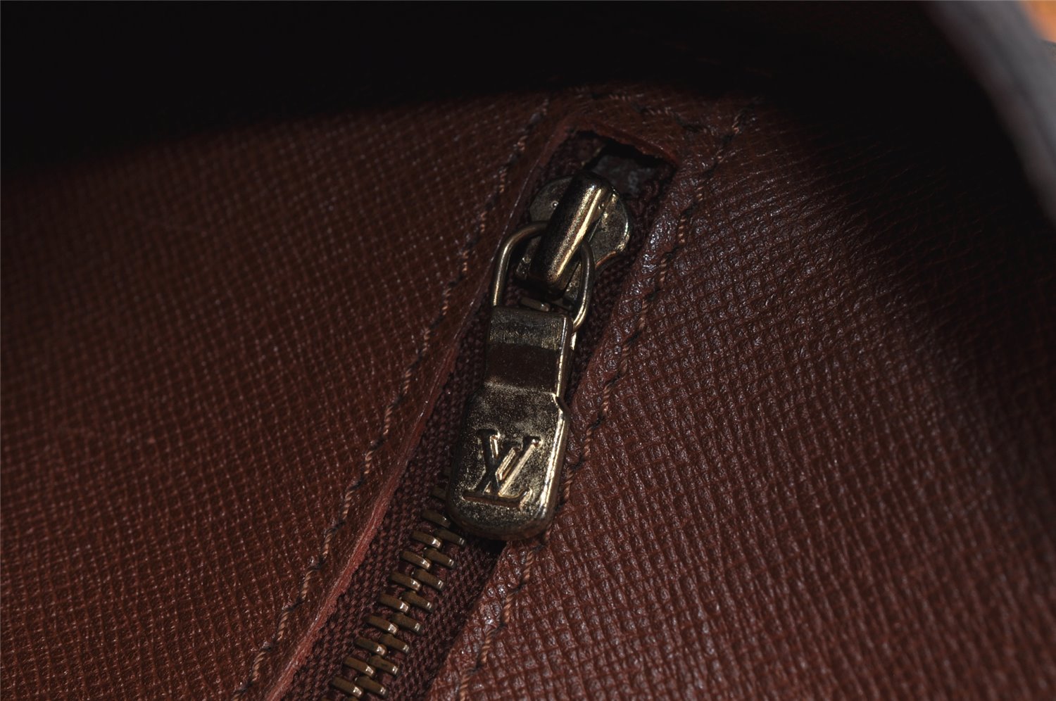 Authentic Louis Vuitton Monogram Saint Cloud GM M51242 Shoulder Bag Junk 1592J