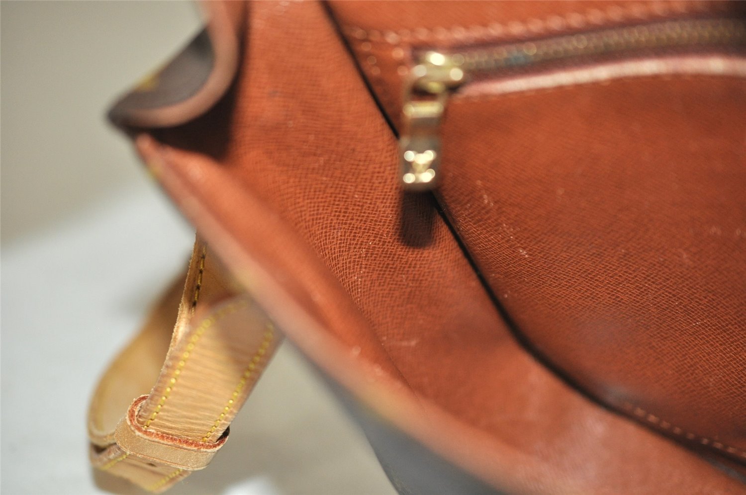 Authentic Louis Vuitton Monogram Saint Cloud GM M51242 Shoulder Cross Bag 1599I