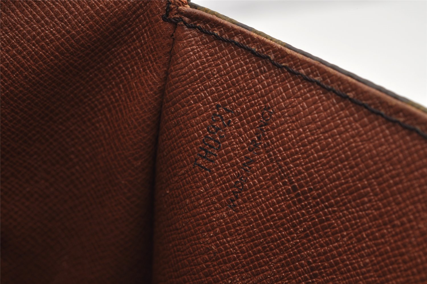 Authentic Louis Vuitton Monogram Saint Cloud GM M51242 Shoulder Cross Bag 1599I