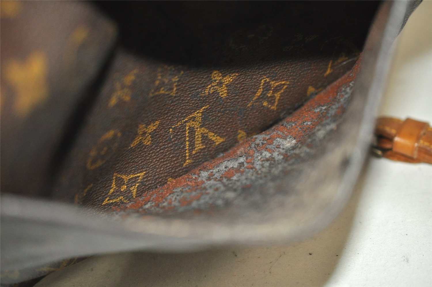 Authentic Louis Vuitton Monogram Saint Cloud GM M51242 Shoulder Cross Bag 1601I