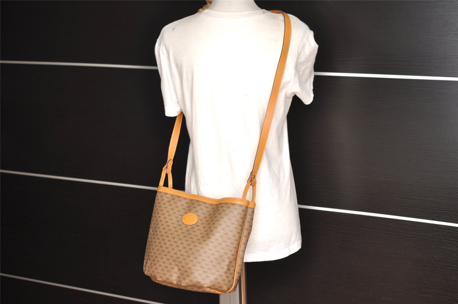 Authentic GUCCI Micro GG PVC Leather Shoulder Cross Body Bag Brown Junk 1603I