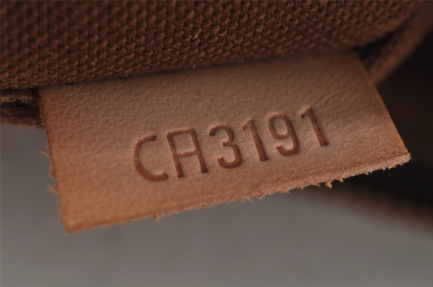 Authentic Louis Vuitton Monogram Odeon PM Shoulder Cross Bag M56390 LV 1605I