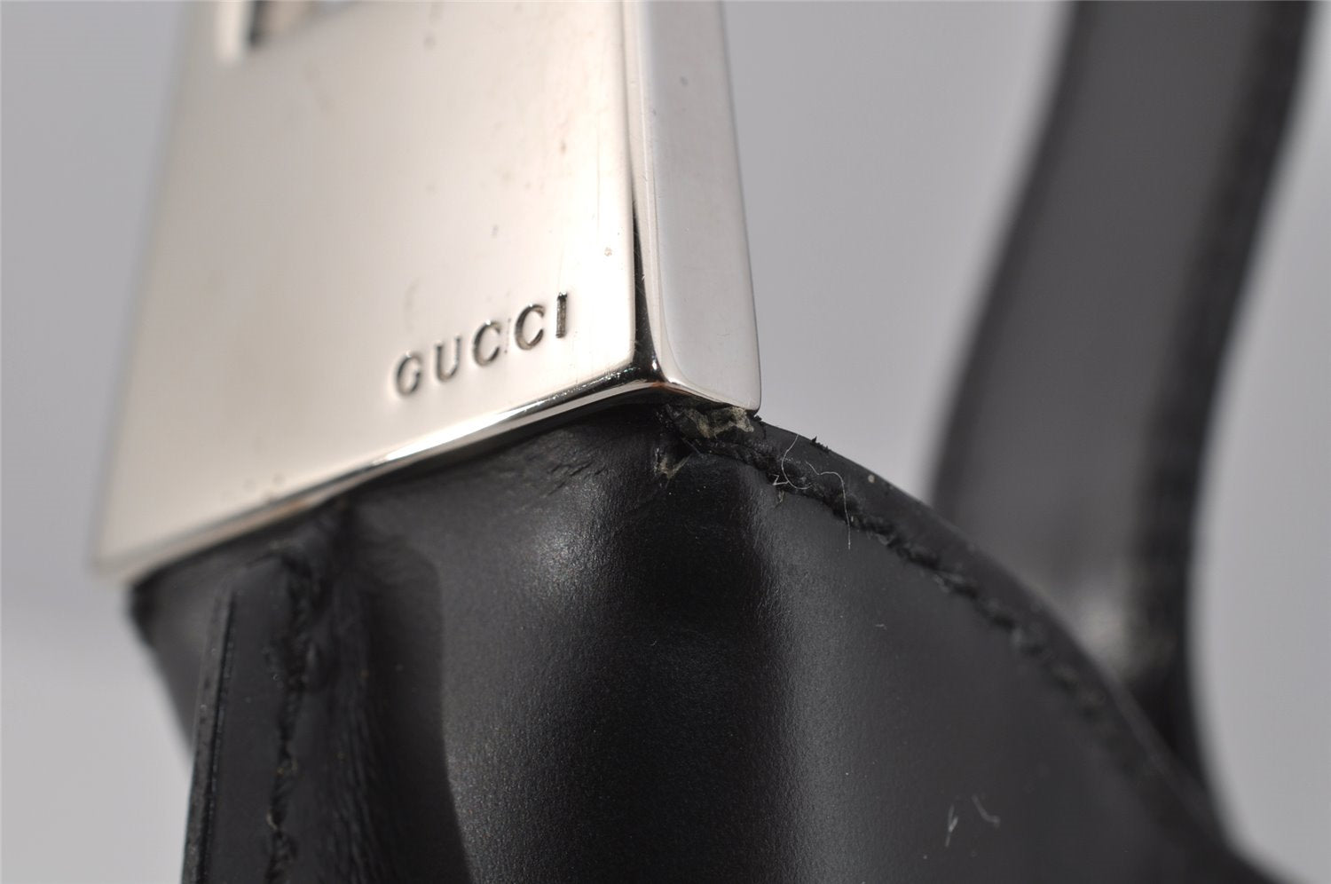 Authentic GUCCI Vintage Shoulder Hand Bag Purse Leather 0013017 Black 1609J