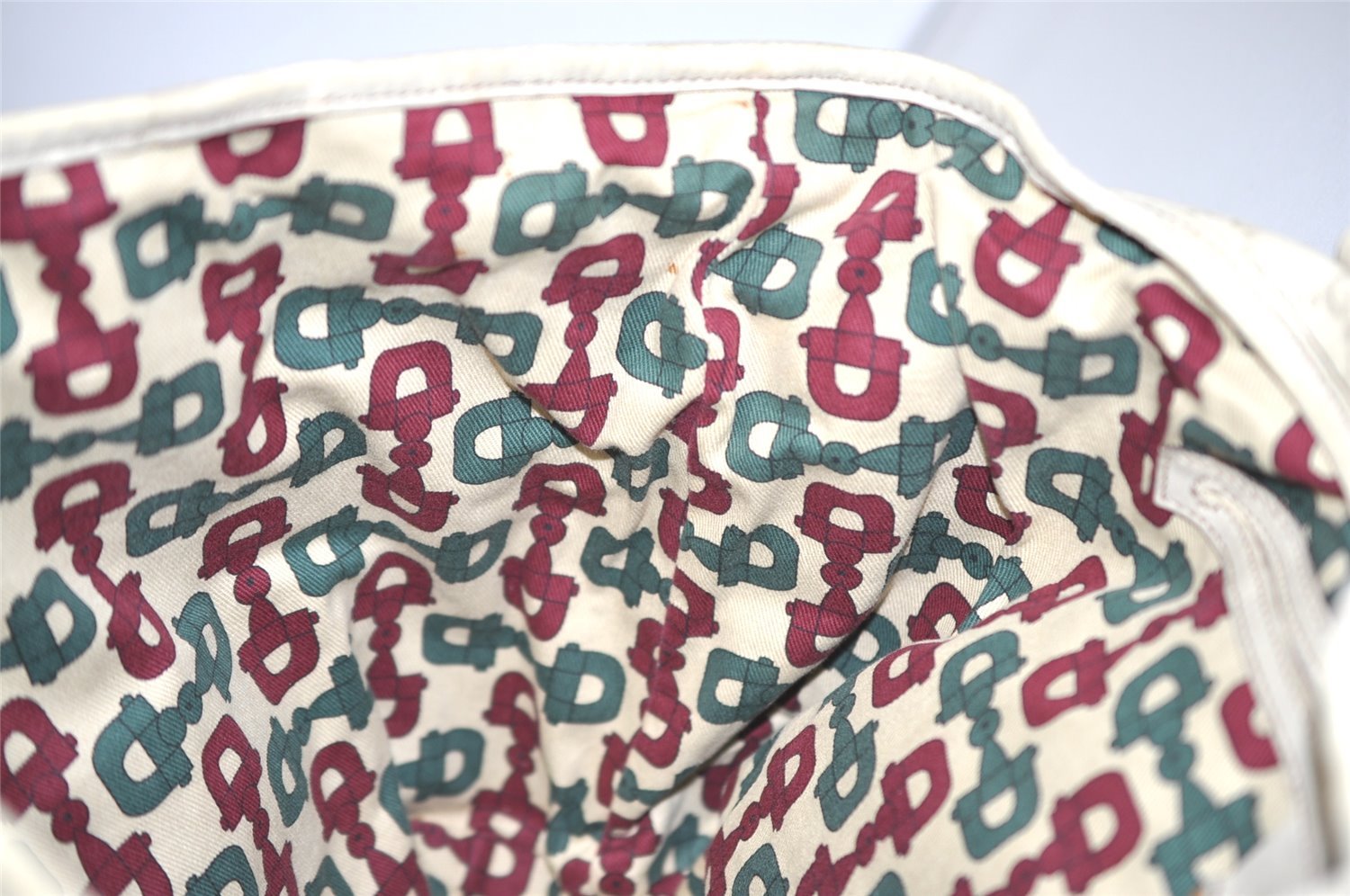 Authentic GUCCI Guccissima Shoulder Tote Bag GG Leather 197953 White 1610I