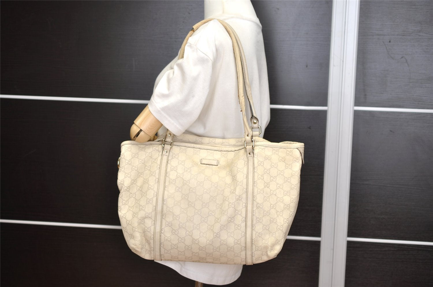 Authentic GUCCI Guccissima Shoulder Tote Bag GG Leather 197953 White 1610I