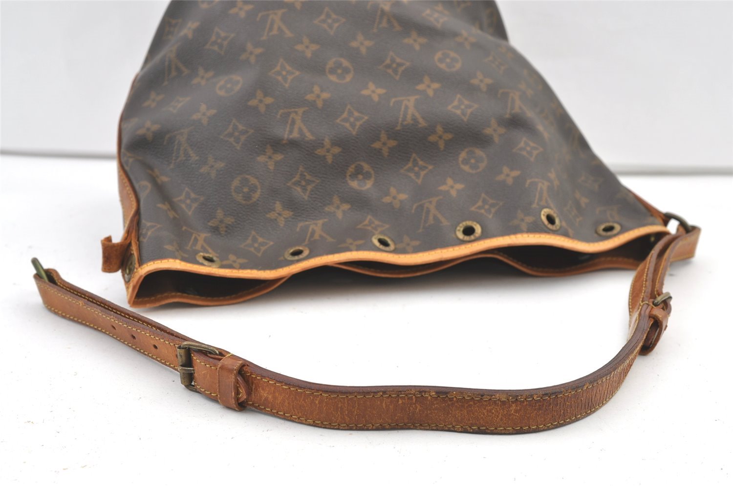 Auth Louis Vuitton Monogram Petit Noe M42226 Shoulder Drawstring Bag Junk 1612K