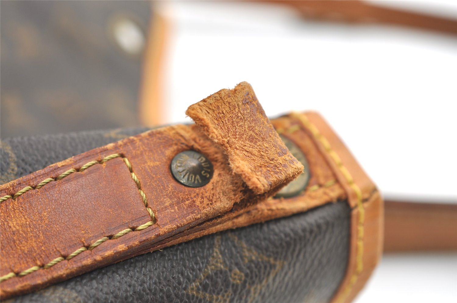 Auth Louis Vuitton Monogram Petit Noe M42226 Shoulder Drawstring Bag Junk 1612K