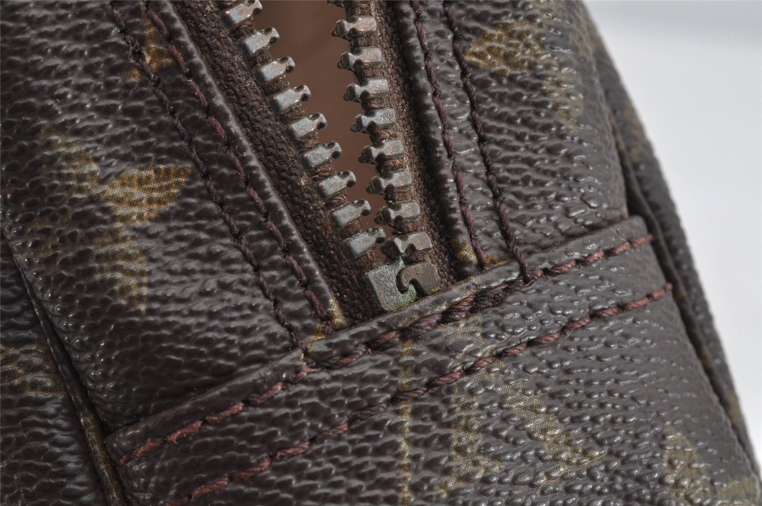 Auth Louis Vuitton Monogram Trousse Toilette 23 Clutch Bag M47524 Junk 1614K