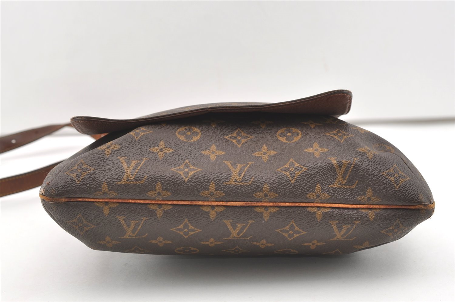 Authentic Louis Vuitton Monogram Musette Shoulder Cross Body Bag M51256 LV 1616J