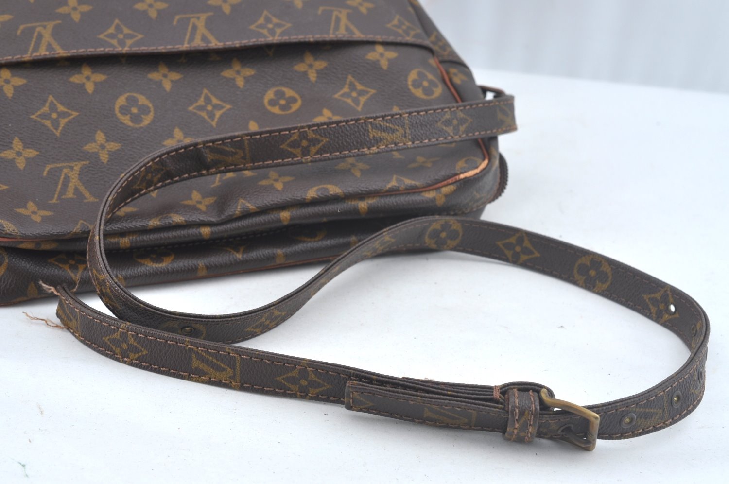 Authentic Louis Vuitton Monogram Marceau Shoulder Cross Bag Old Model Junk 1620J
