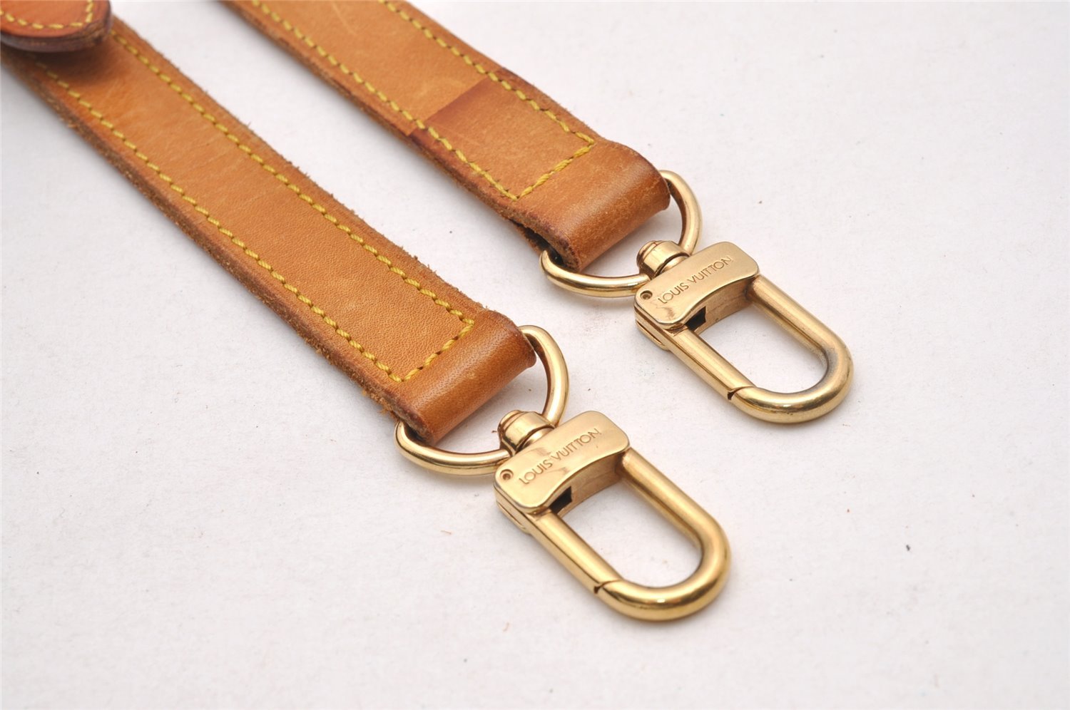 Authentic Louis Vuitton Leather Shoulder Strap Beige 36.8-43.3