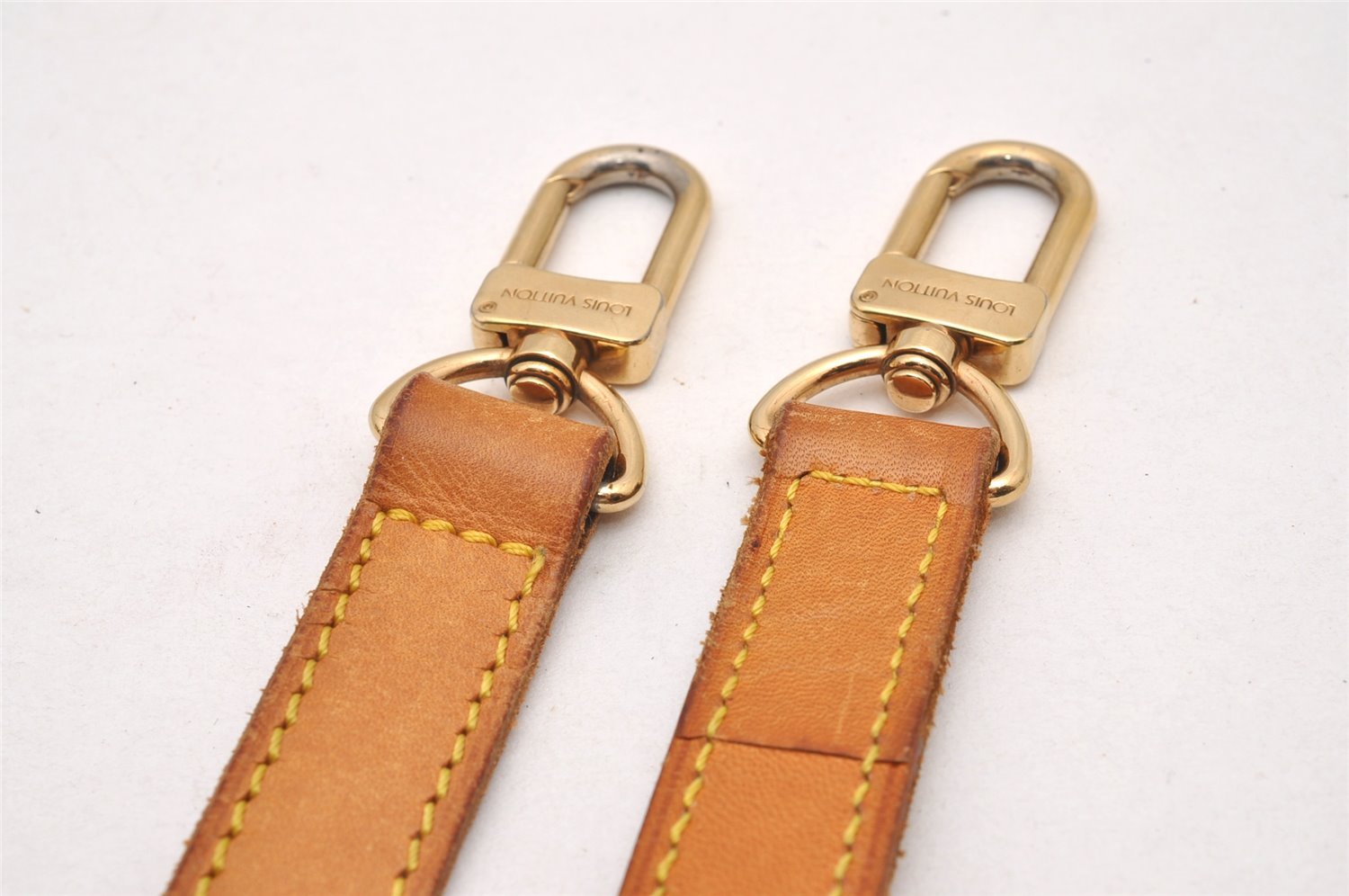 Authentic Louis Vuitton Leather Shoulder Strap Beige 36.8-43.3