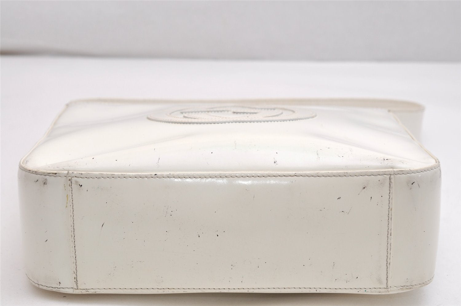 Authentic GUCCI Vintage Shoulder Bag Purse Enamel White Junk 1622K
