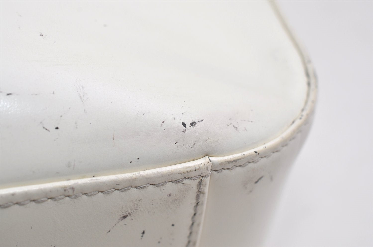 Authentic GUCCI Vintage Shoulder Bag Purse Enamel White Junk 1622K