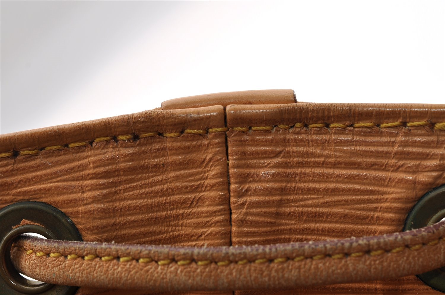 Authentic Louis Vuitton Epi Petit Noe Shoulder Drawstring Bag M44106 Beige 1625I