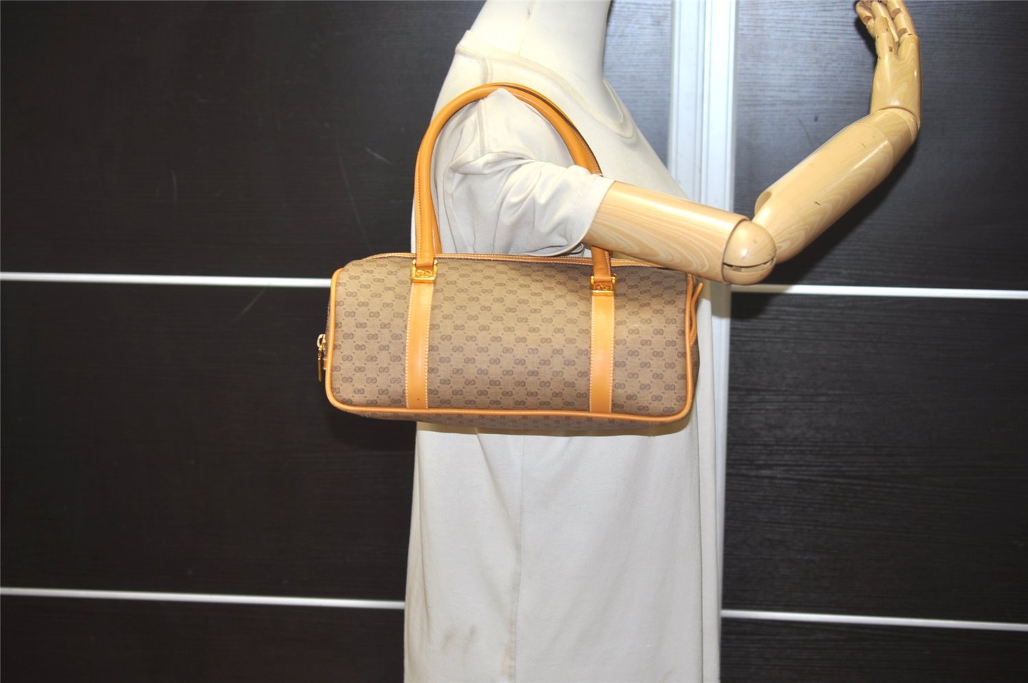 Authentic GUCCI Micro GG PVC Leather Hand Boston Bag Purse Brown 1631K