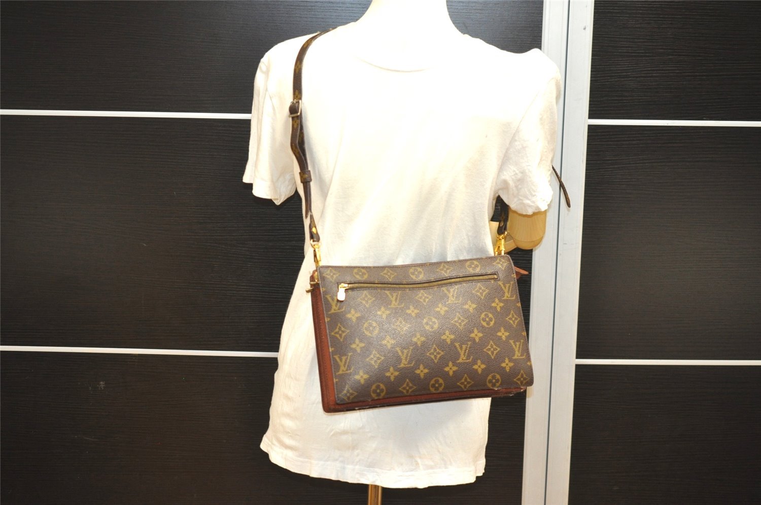 Authentic Louis Vuitton Monogram Enghien Shoulder Cross Bag M51205 LV 1634I