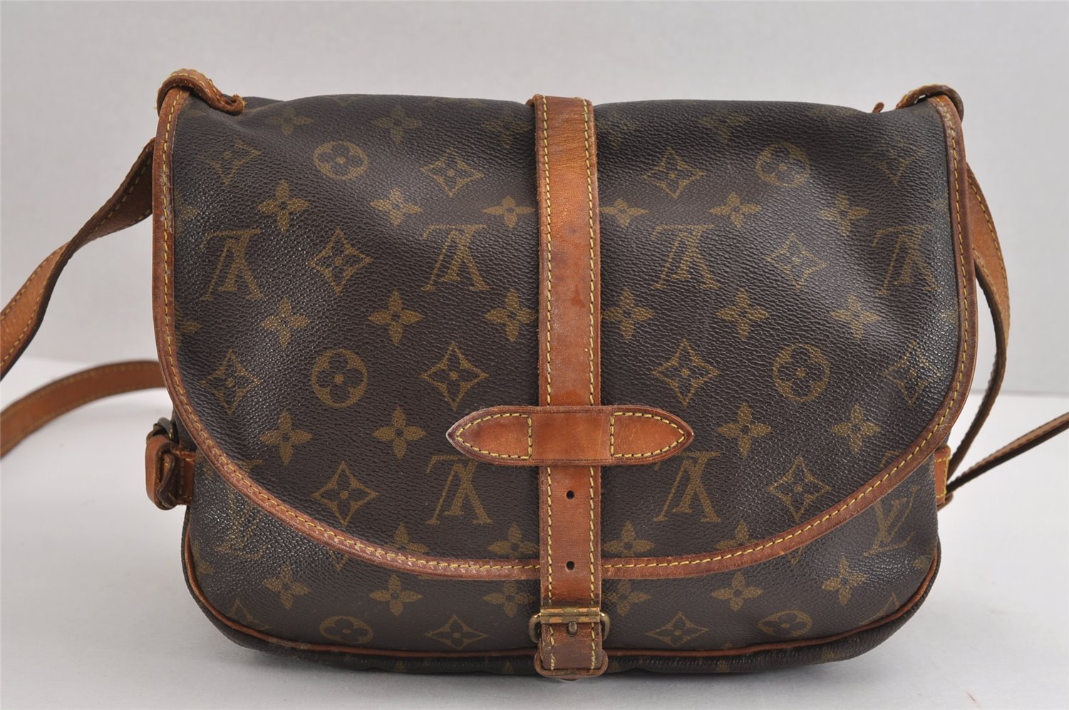 Authentic Louis Vuitton Monogram Saumur 30 Shoulder Cross Bag M42256 LV 1636J
