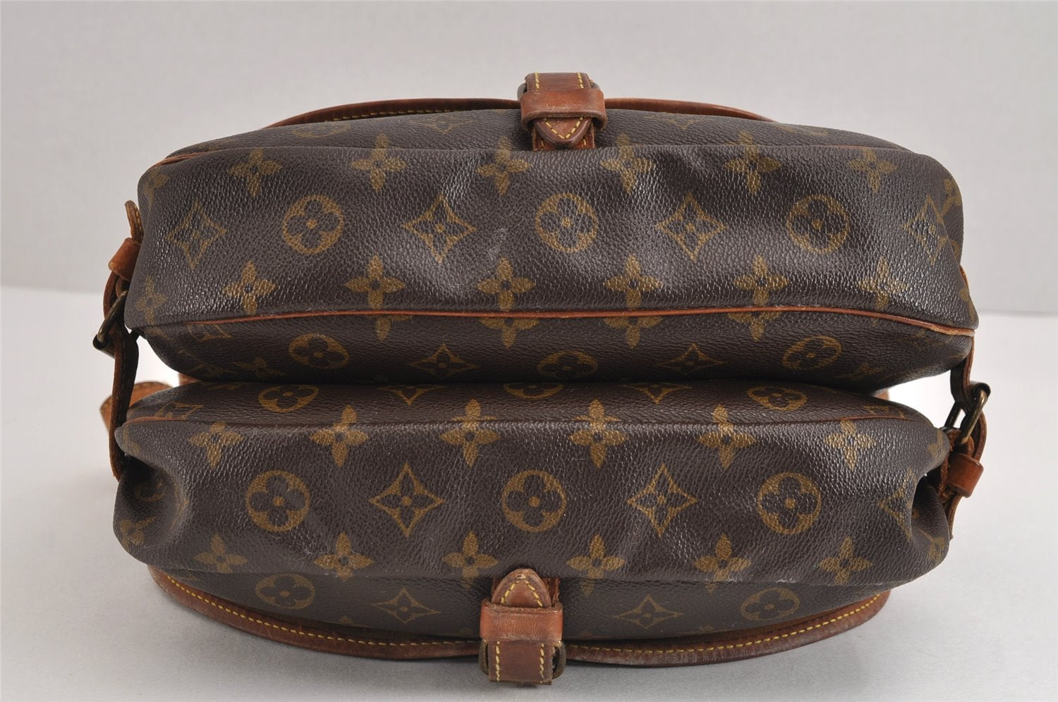 Authentic Louis Vuitton Monogram Saumur 30 Shoulder Cross Bag M42256 LV 1636J
