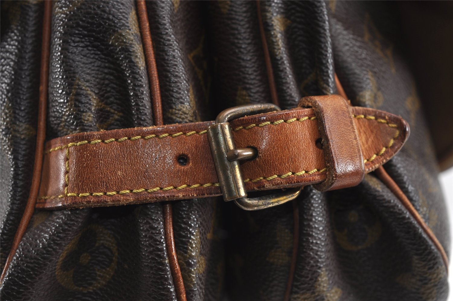 Authentic Louis Vuitton Monogram Saumur 30 Shoulder Cross Bag M42256 LV 1636J