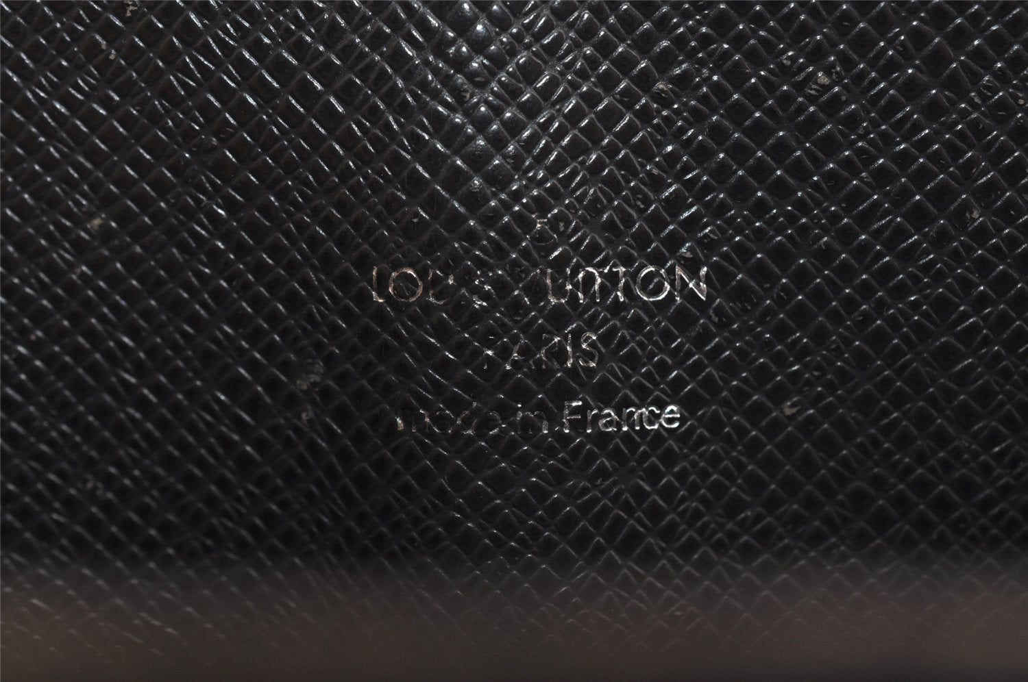 Auth Louis Vuitton Taiga Porte Documents Lozan Briefcase M30052 Black Junk 1646I