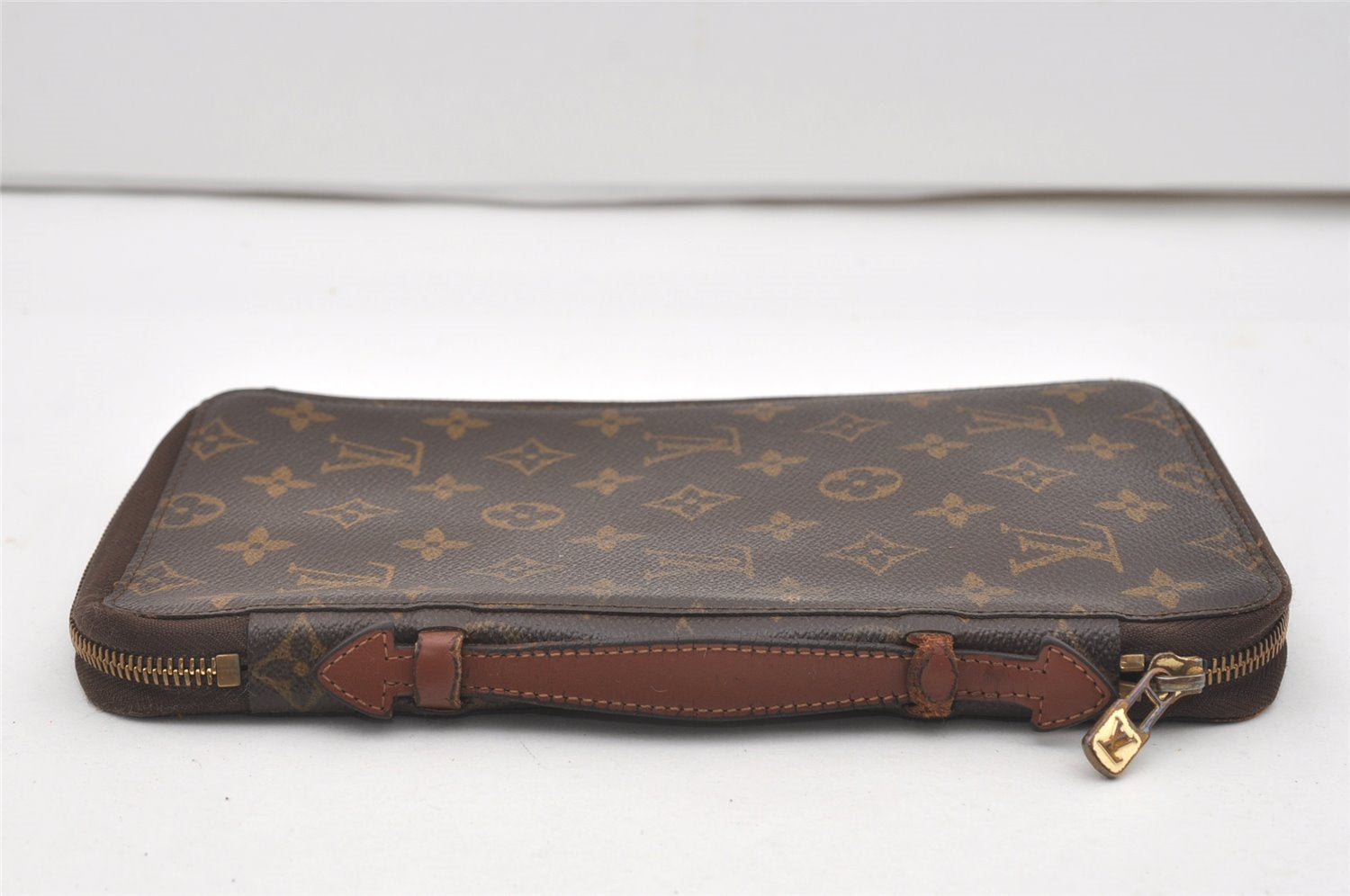 Authentic Louis Vuitton Monogram Poche Escapade Travel Case M60113 LV 1646J