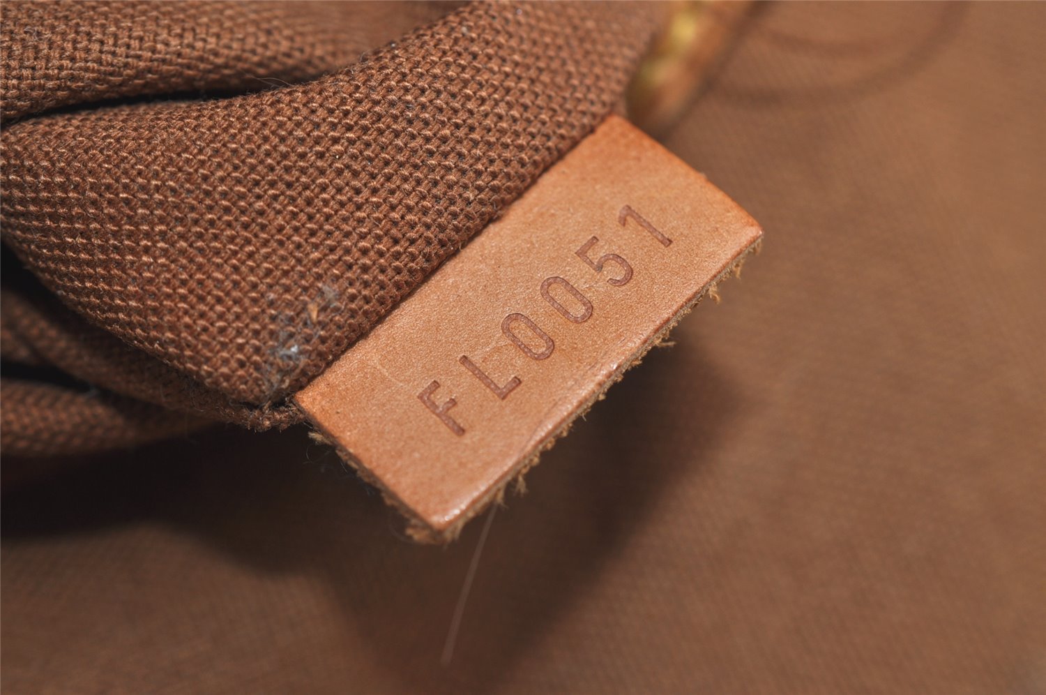 Authentic Louis Vuitton Monogram Alma Hand Bag Purse M51130 LV 1652I