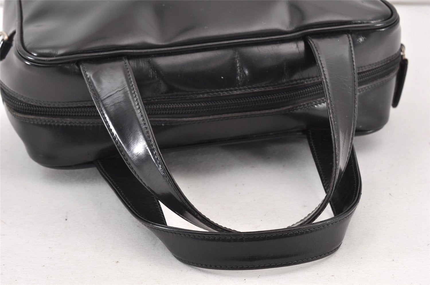 Authentic GUCCI Vintage 2Way Shoulder Hand Bag Purse Enamel Black Junk 1656K