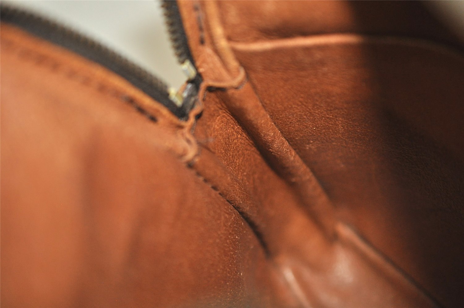 Authentic Louis Vuitton Monogram Danube Shoulder Cross Bag Old Model LV 1657I