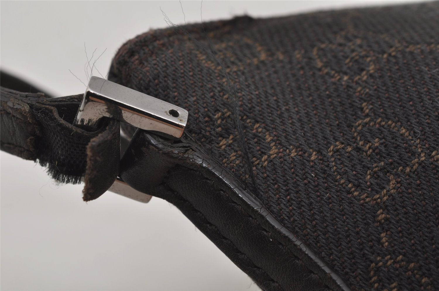 Authentic GUCCI Vintage Hand Bag Pouch Purse GG Canvas Leather 07198 Brown 1657J