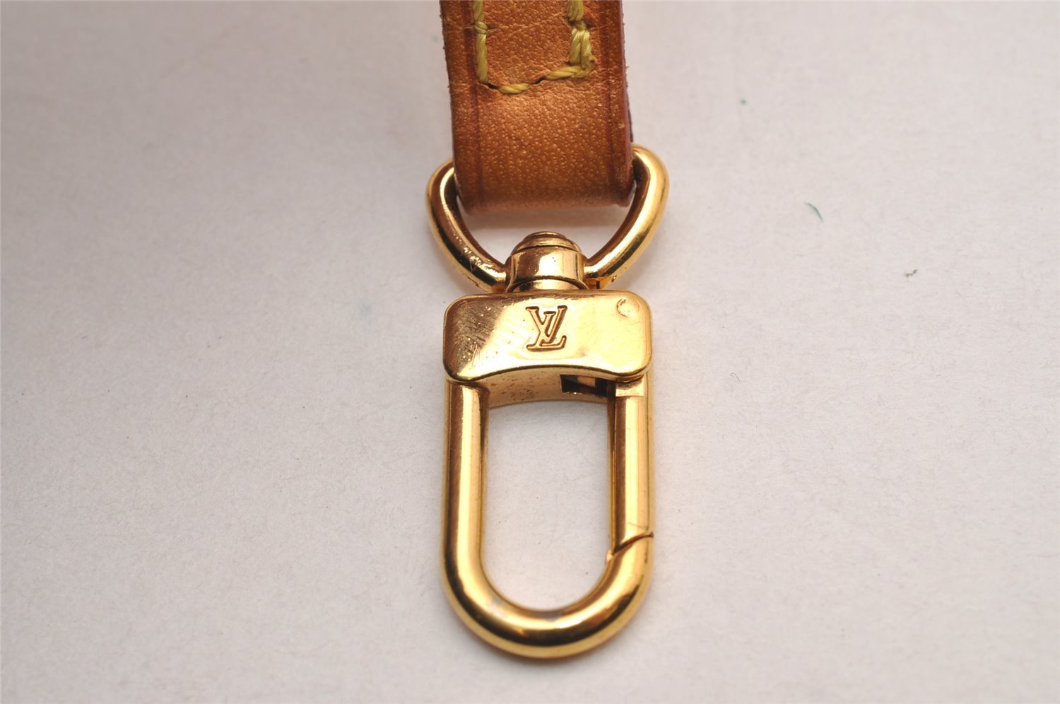 Authentic Louis Vuitton Leather Shoulder Strap Beige 39.6-46.1