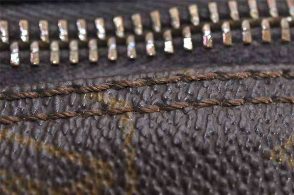 Auth Louis Vuitton Monogram Trousse Toilette 28 Clutch Hand Bag Old Model 1658K