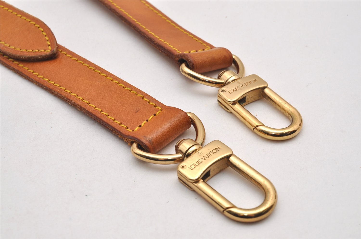 Authentic Louis Vuitton Leather Shoulder Strap Beige 37.2-44.5