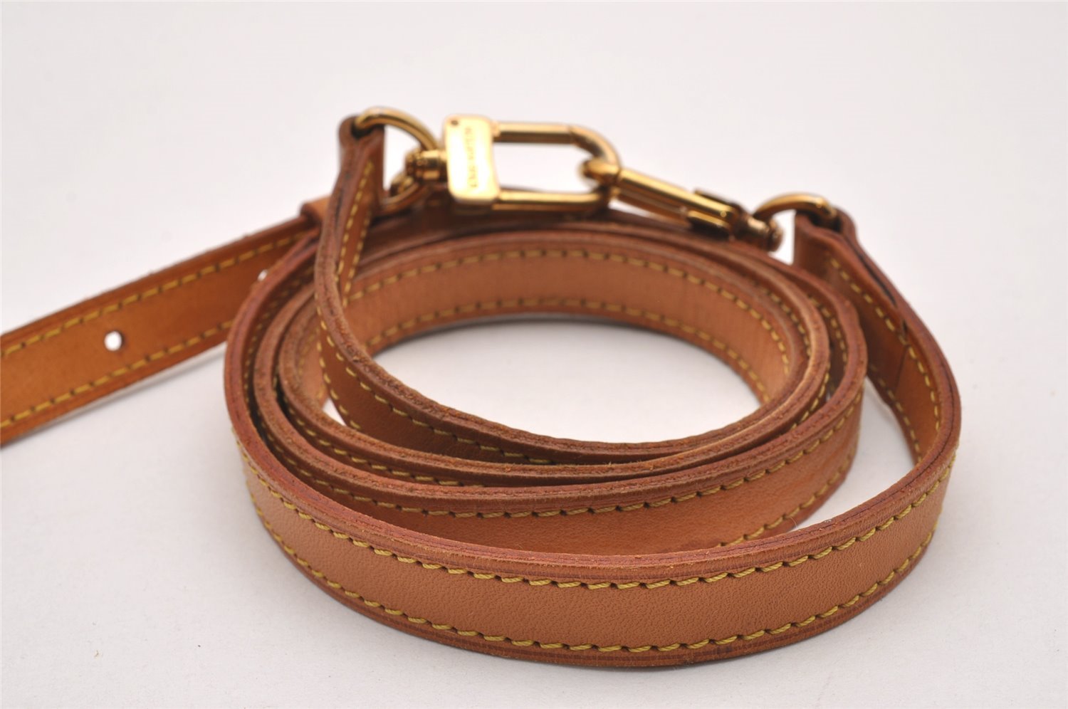 Authentic Louis Vuitton Leather Shoulder Strap Beige 41.5-48.4