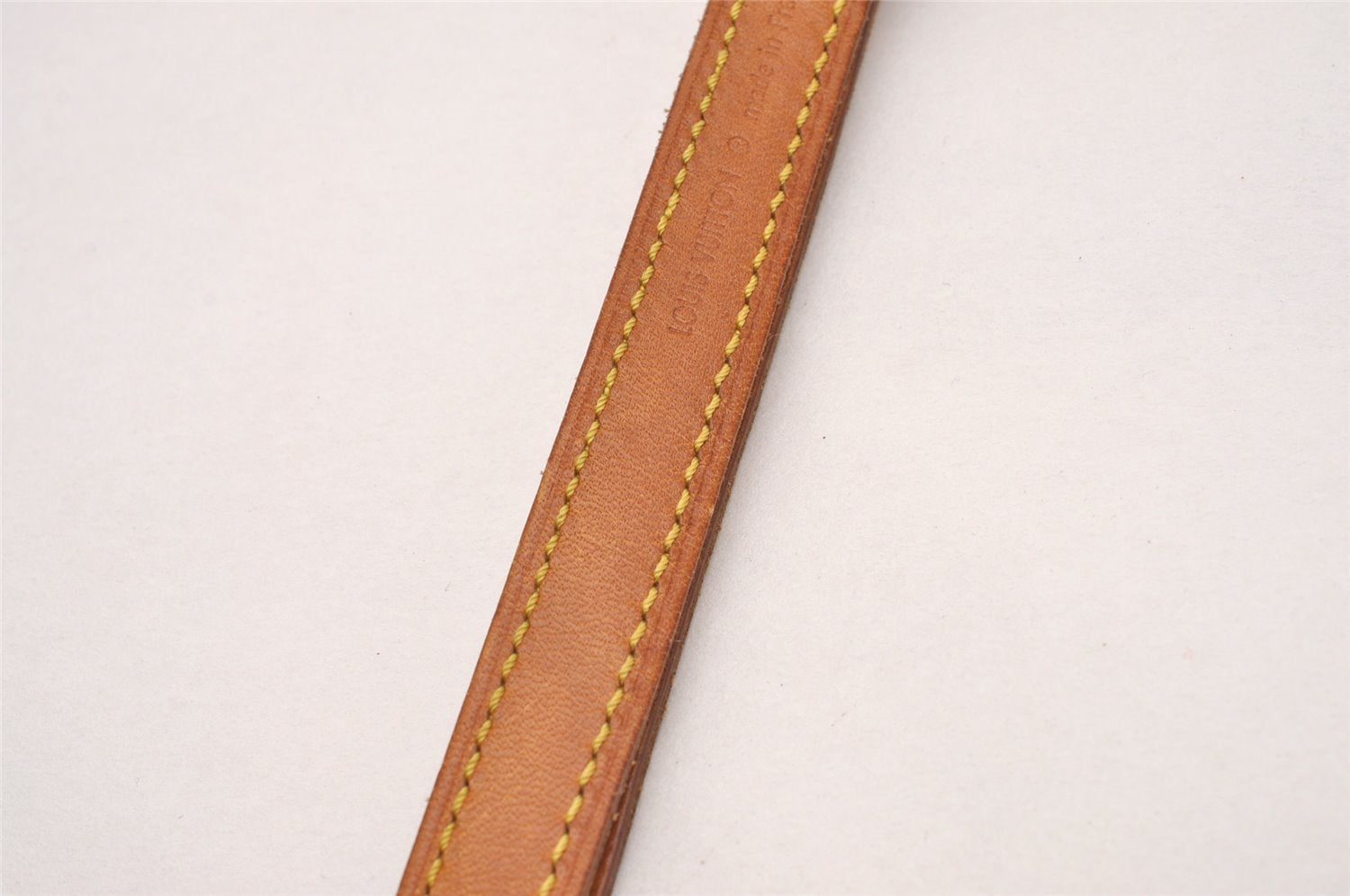 Authentic Louis Vuitton Leather Shoulder Strap Beige 40.7-47.2