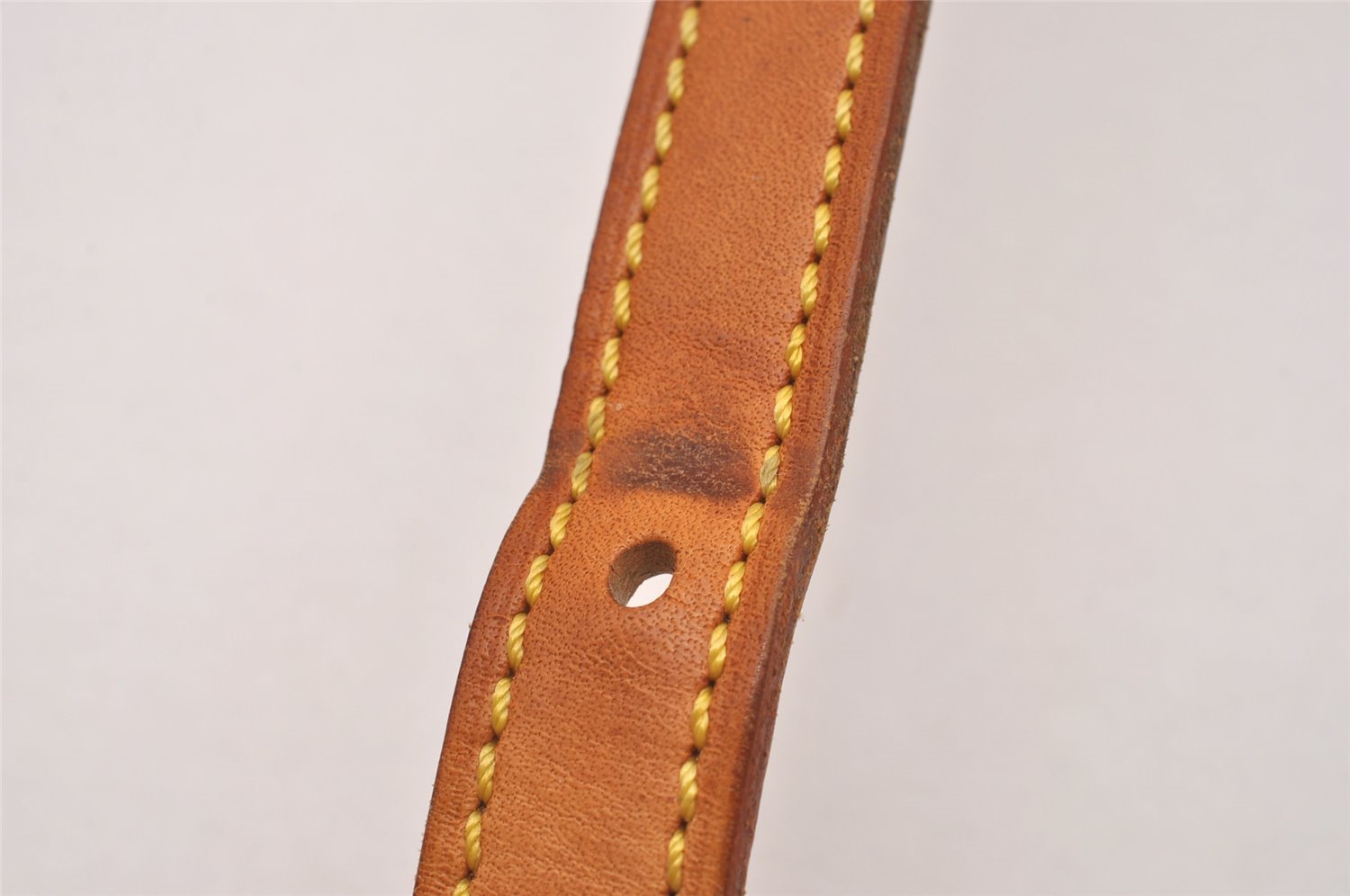 Authentic Louis Vuitton Leather Shoulder Strap Beige 40.7-47.2