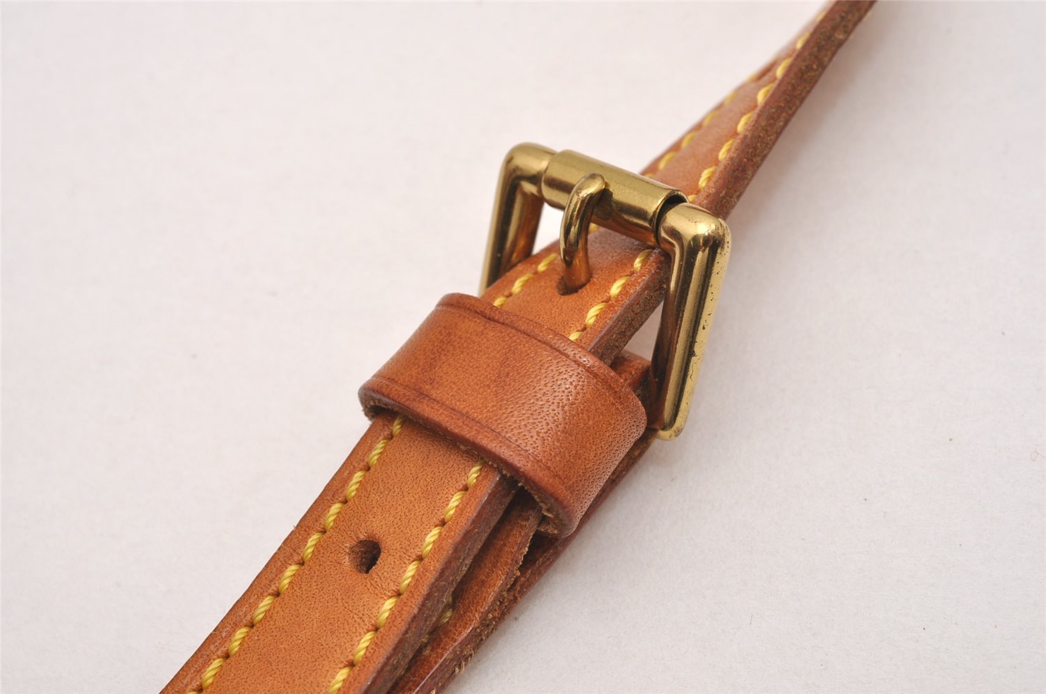 Authentic Louis Vuitton Leather Shoulder Strap Beige 40.7-47.2