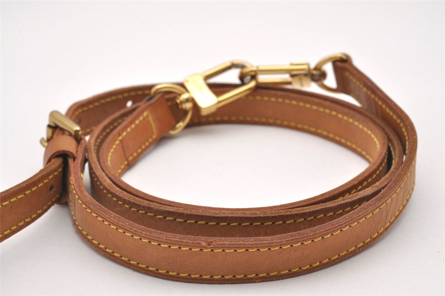 Authentic Louis Vuitton Leather Shoulder Strap Beige 40.4-46.9