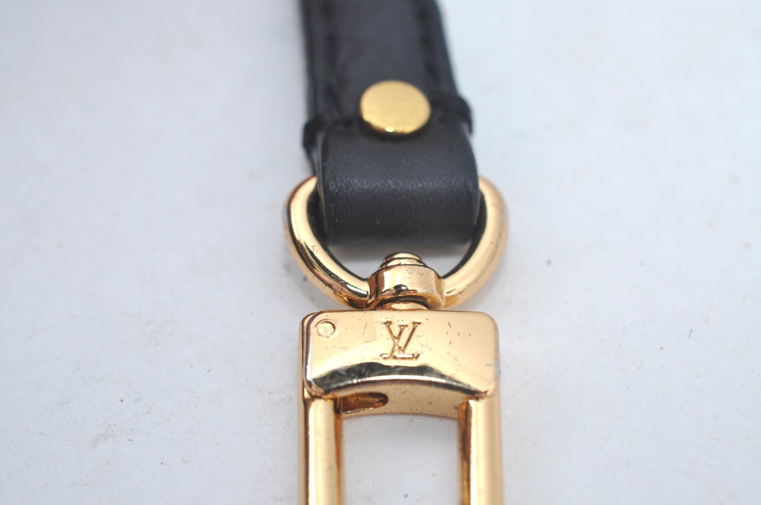 Authentic Louis Vuitton Leather Shoulder Strap Black 36.2-44.9