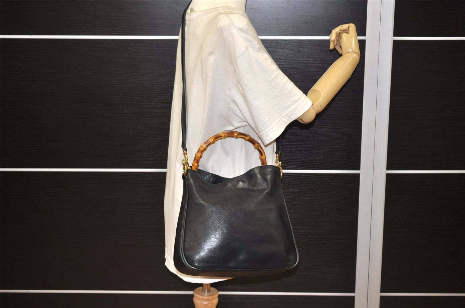 Authentic GUCCI Bamboo 2Way Shoulder Hand Bag Purse Leather Black Junk 1673K