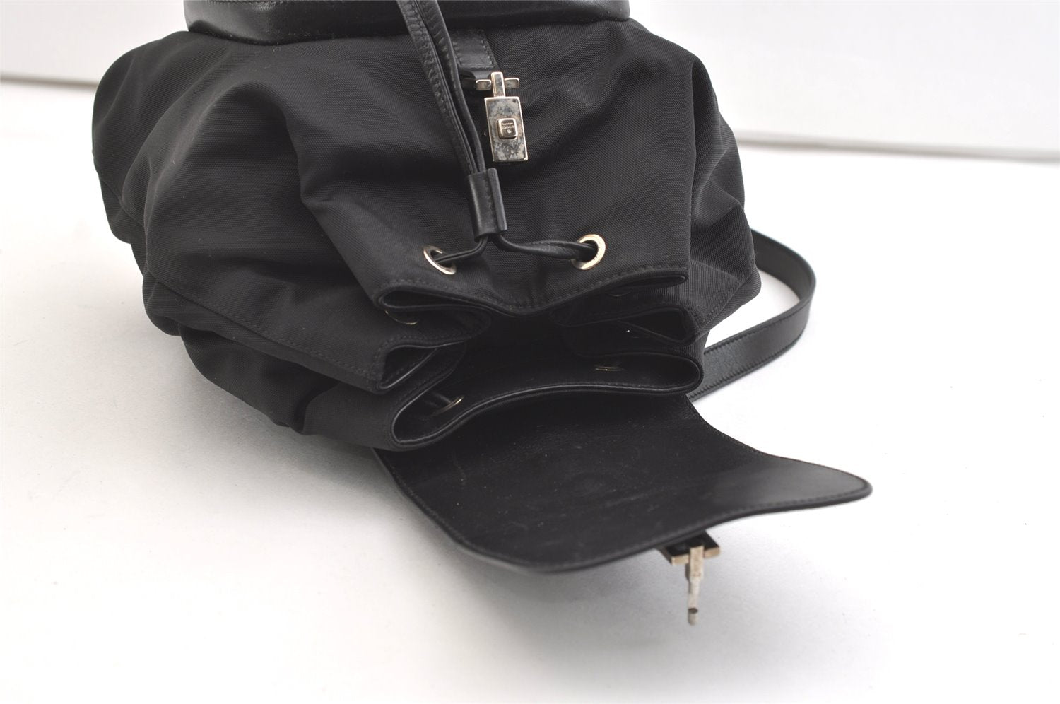 Authentic GUCCI Jackie Drawstring Backpack Nylon Leather 0030245 Black 1676K