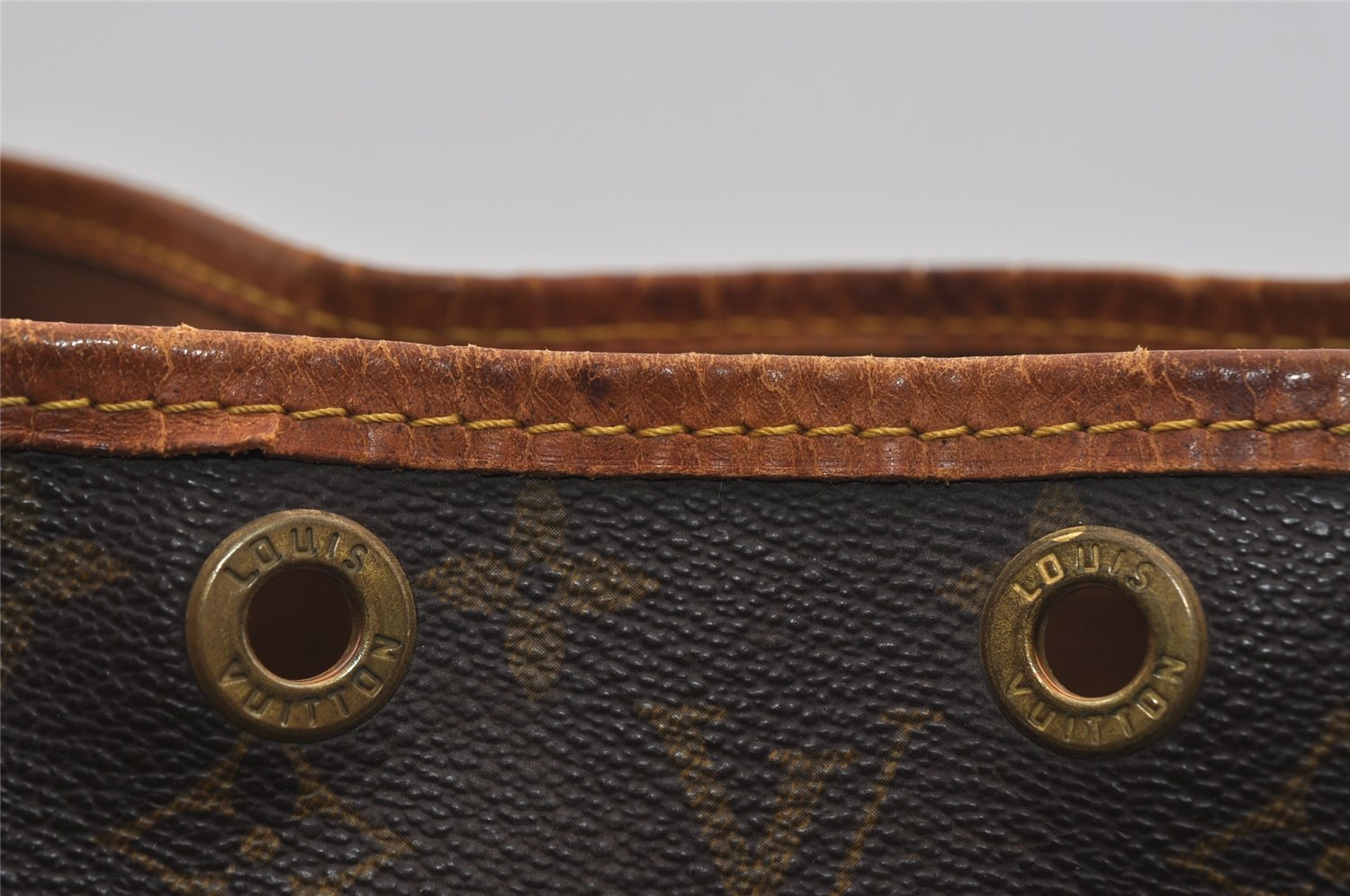 Authentic Louis Vuitton Monogram Petit Noe M42226 Shoulder Drawstring Bag 1678I