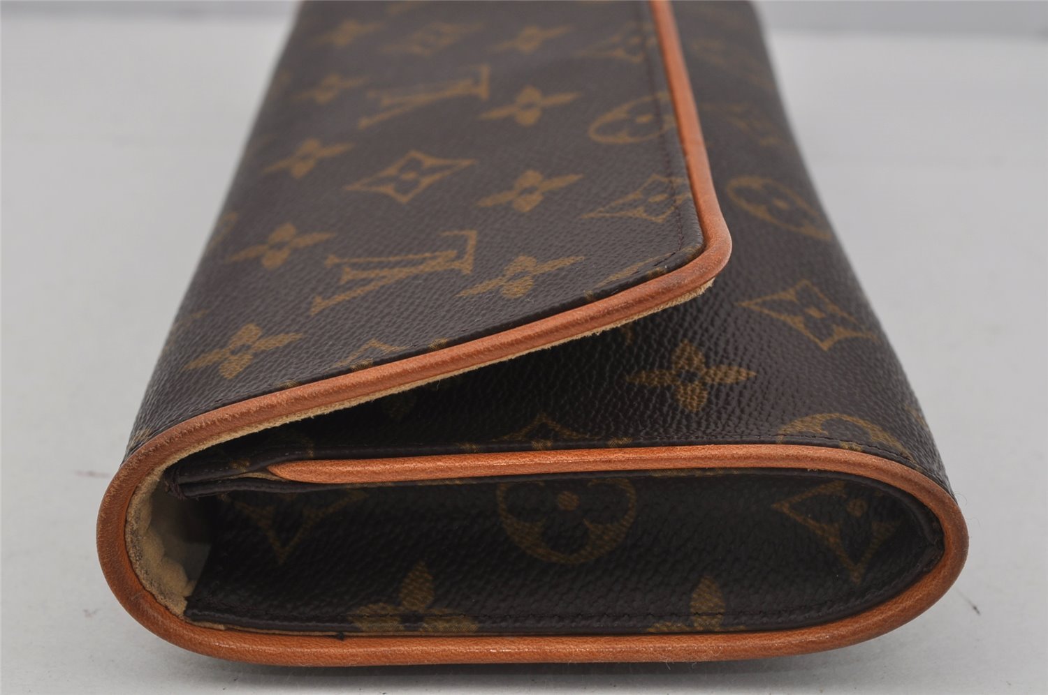 Authentic Louis Vuitton Monogram Pochette Twin GM Shoulder Bag M51852 LV 1681J