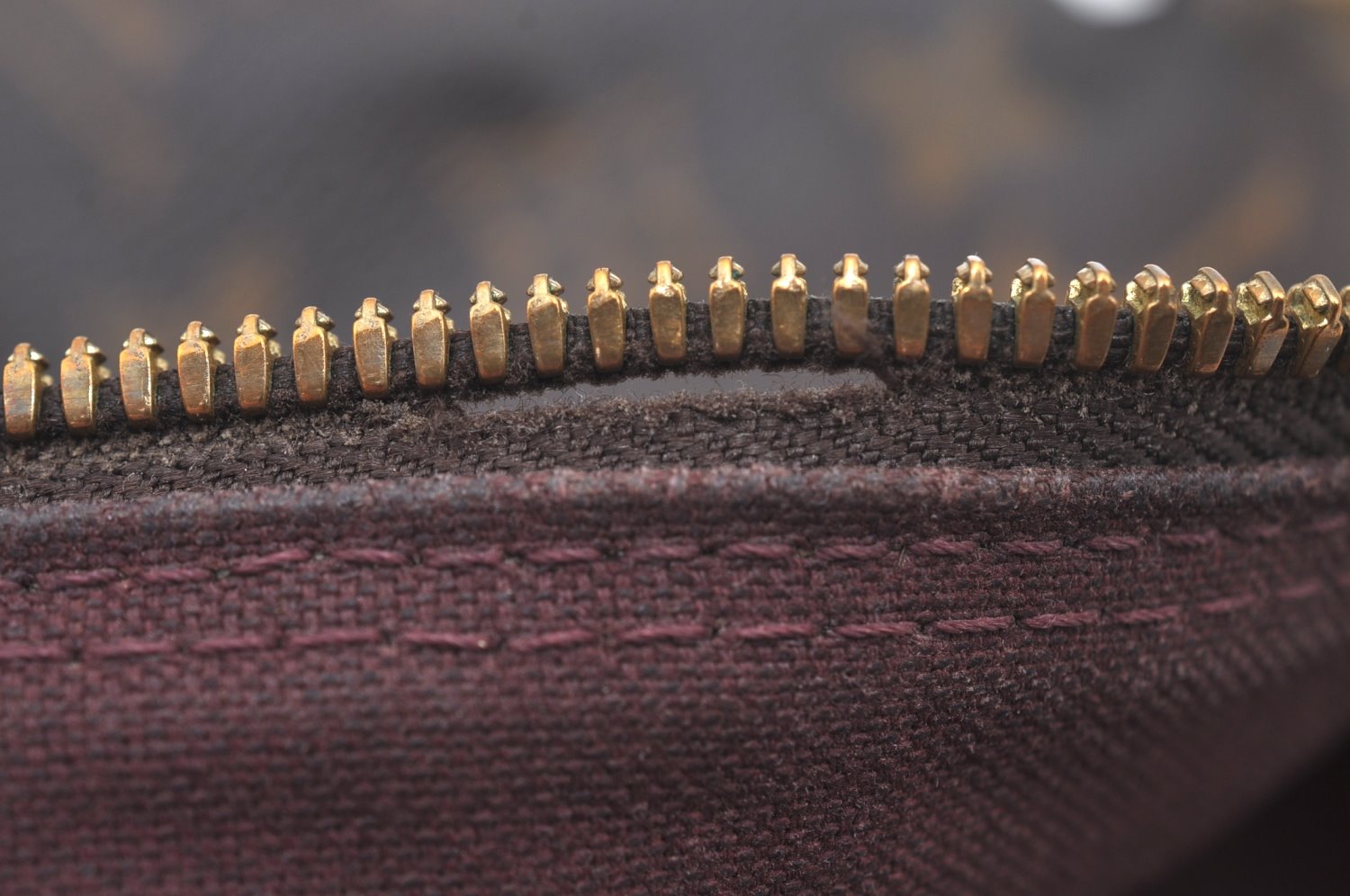 Authentic Louis Vuitton Monogram Berri PM Shoulder Hand Bag M41623 LV Junk 1682J