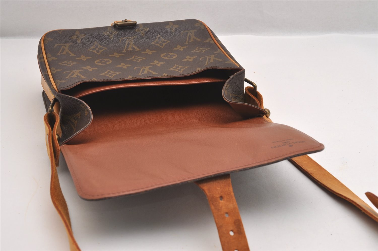 Authentic Louis Vuitton Monogram Cartouchiere MM M51253 Shoulder Cross Bag 1683I