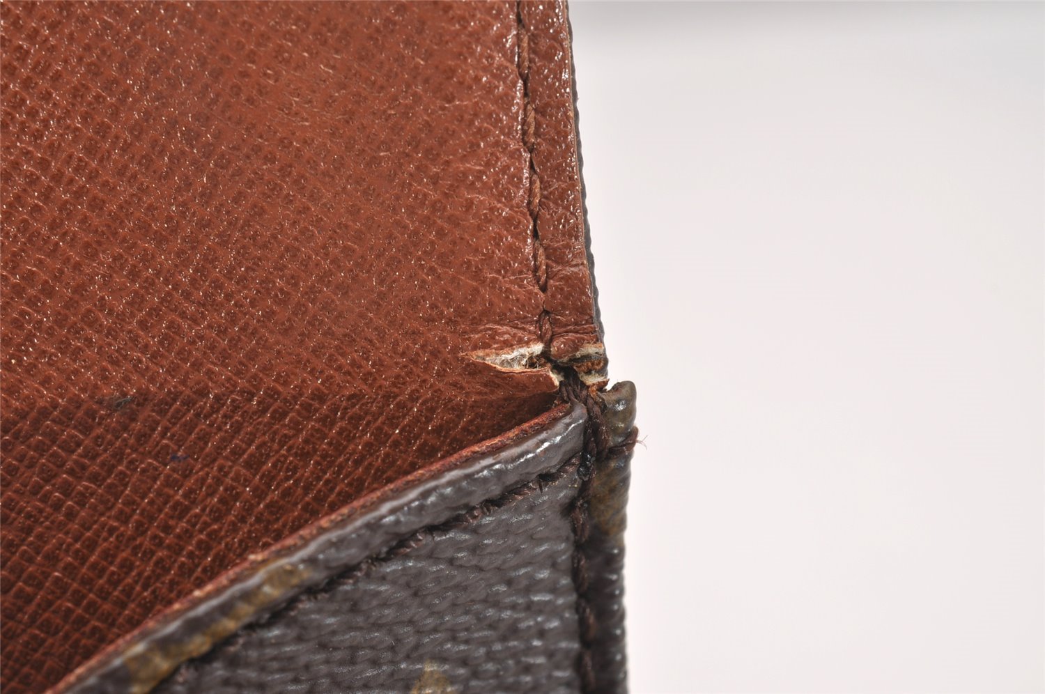 Authentic Louis Vuitton Monogram Cartouchiere MM M51253 Shoulder Cross Bag 1683I