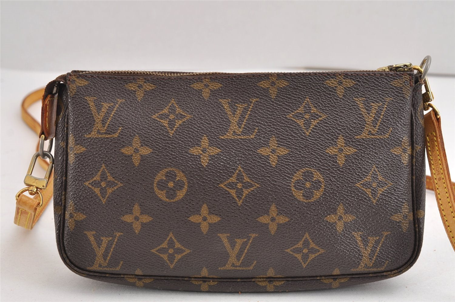Authentic Louis Vuitton Monogram Pochette Accessoires Shoulder Cross Pouch 1688J